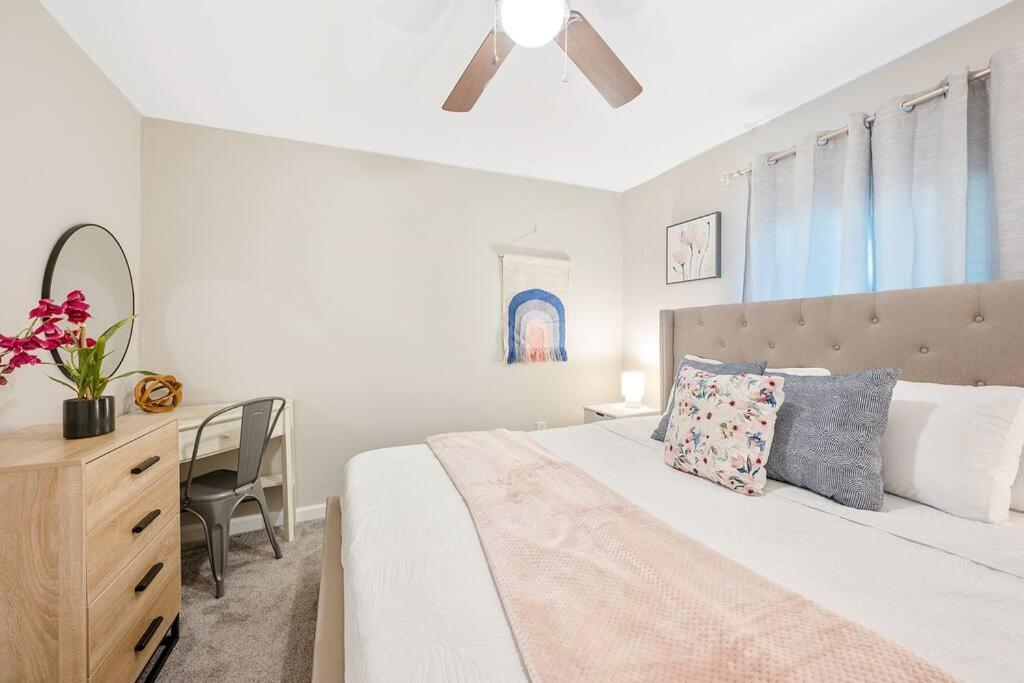 * Lux Modern Retreat * Downtown * King Beds * Lägenhet Durham Exteriör bild