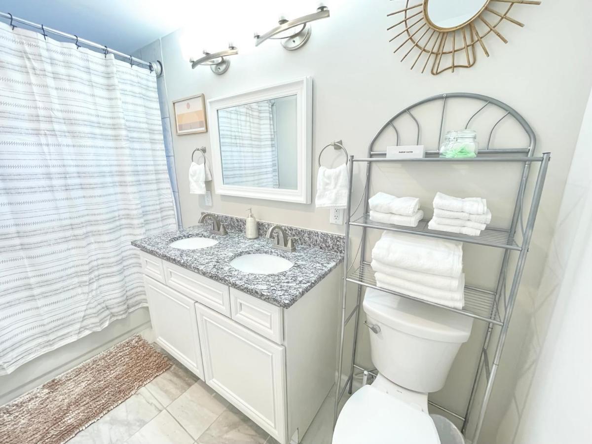 * Lux Modern Retreat * Downtown * King Beds * Lägenhet Durham Exteriör bild
